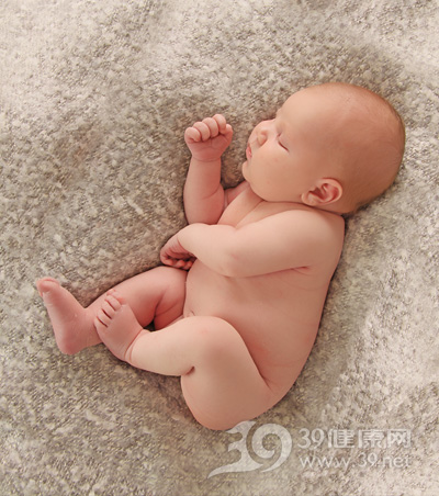 榆林助孕收费-如何在冬季为宝宝的干燥皮肤选择合适的润肤霜。